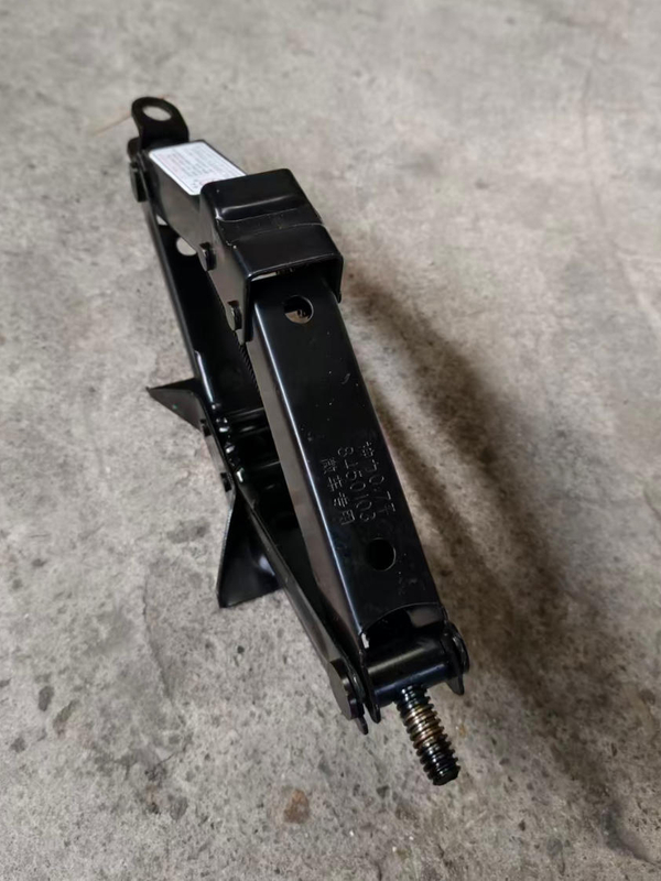 Special offer on original Wuling factory jacks 0.7 Tons 4000 LBS Capacity Manual Type Scissor Jack Lift Hand Jack for Car Tire Replacement