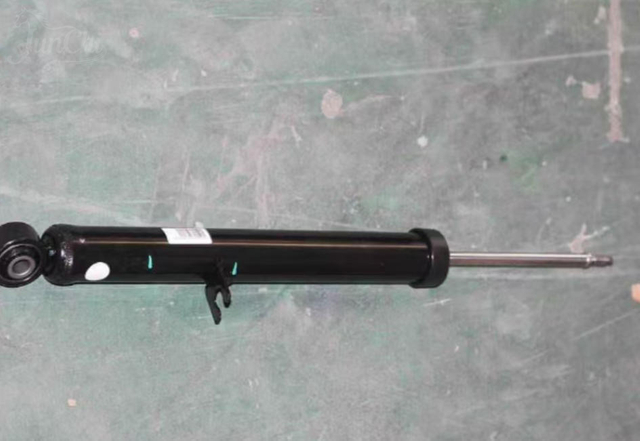 Junchi Auto Psrts Rear Shock Absorber For Geely GT GC9 GE OEM 4013002900 4020003100 L=R